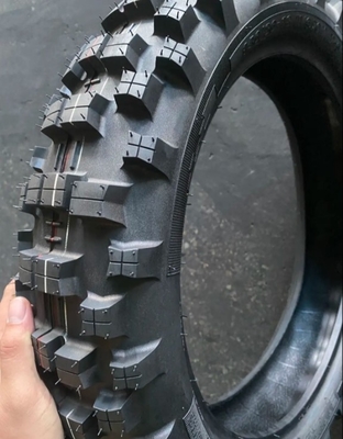 Pneus de motocicletas Combos Material de borracha com grau A